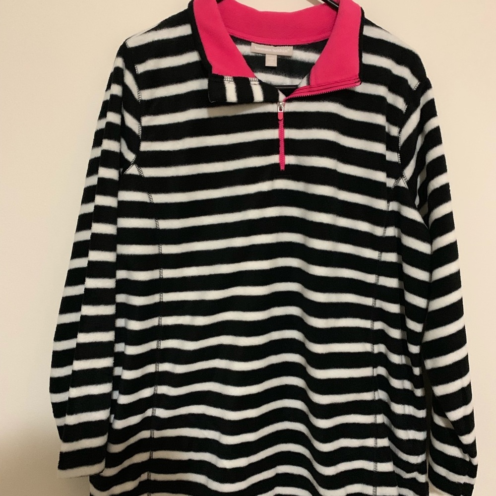 Beautiful Striped black & white sweater